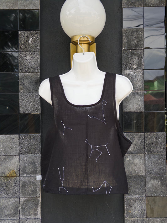 top tirantes constelaciones negro