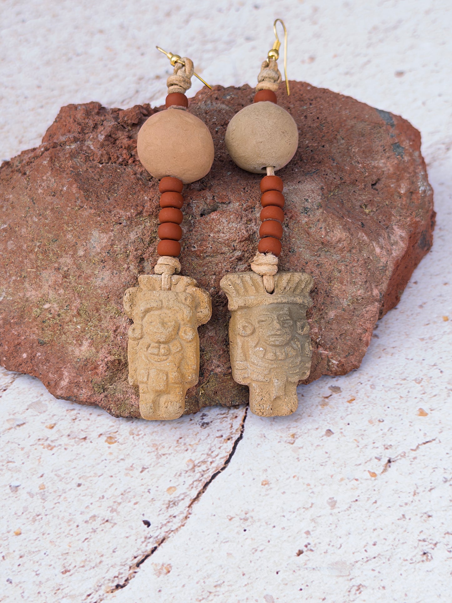 aretes de barro deidades