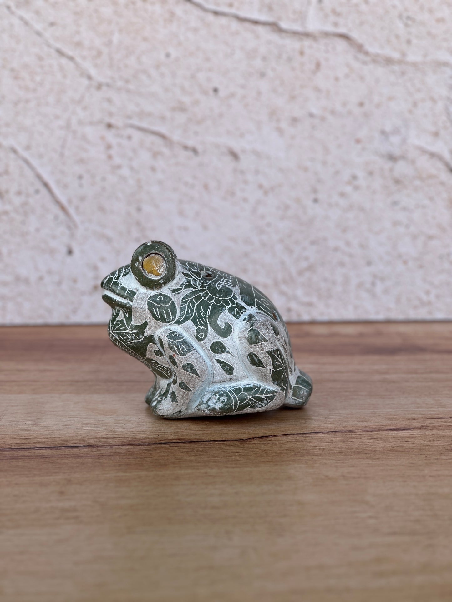 rana acustica mediana con grabado verde mictlan