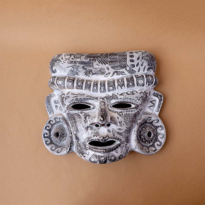 máscara teotihuacana con orejeras