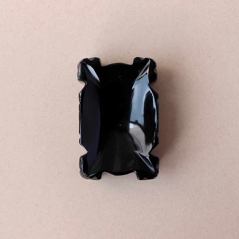 cenicero de obsidiana con ídolos