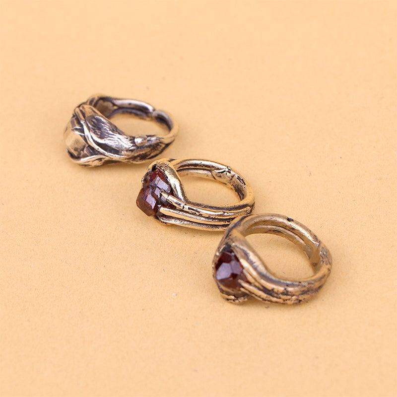 anillo granate bronce