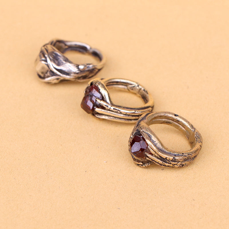 anillo granate bronce