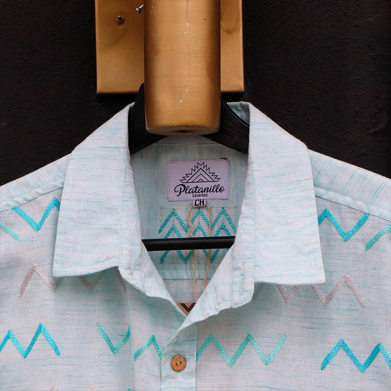 camisa platanillo olas zigzag azul cielo