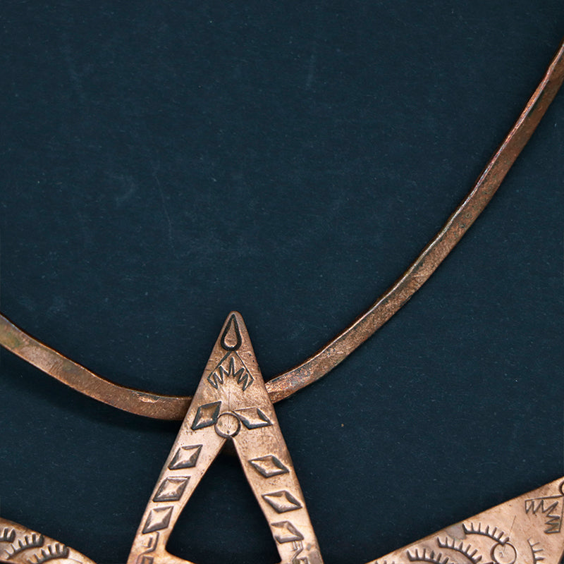 Collar sol y espejo de obsidiana