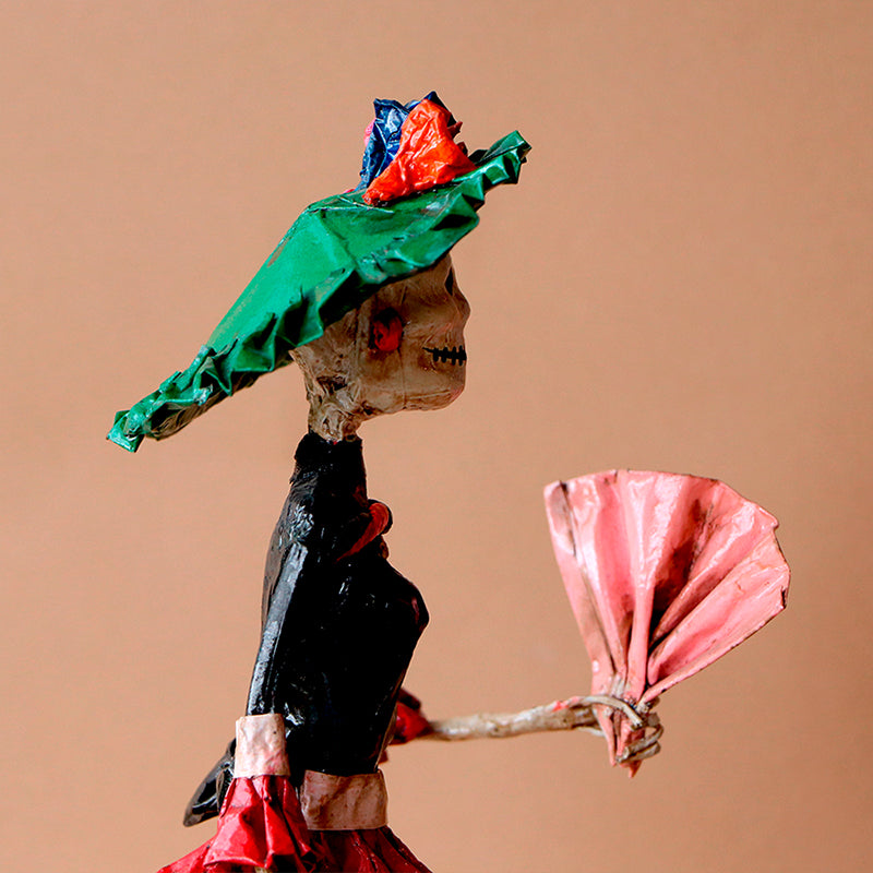 catrina con abanico