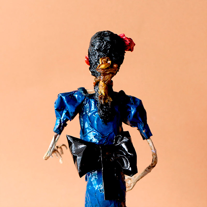 catrina con vestido azul