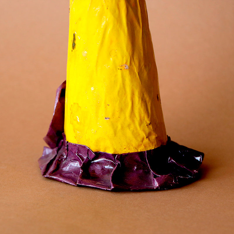 catrina con sombrero amarillo