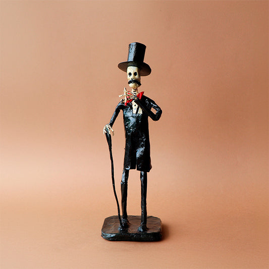 catrín con cigarrillo