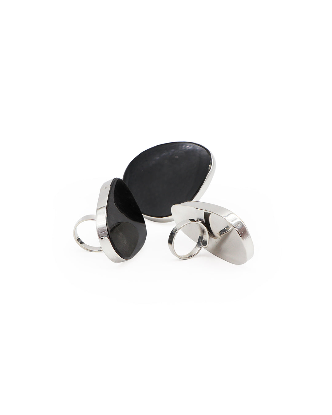 Anillos amorfos de obsidiana negra