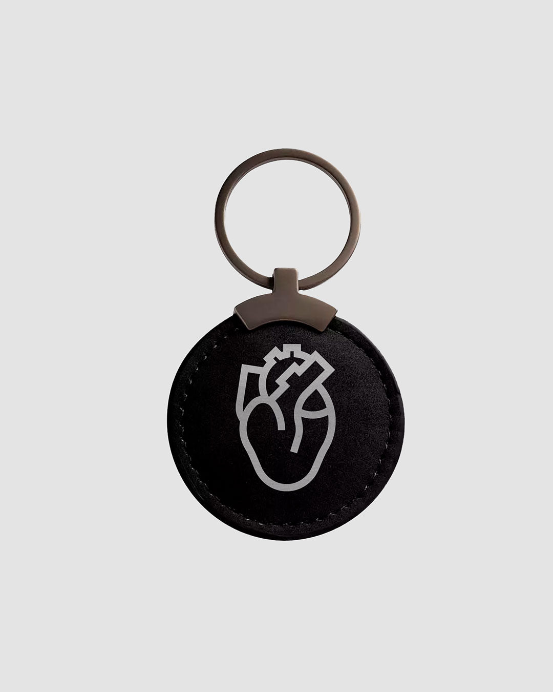 Llavero circular negro corazón