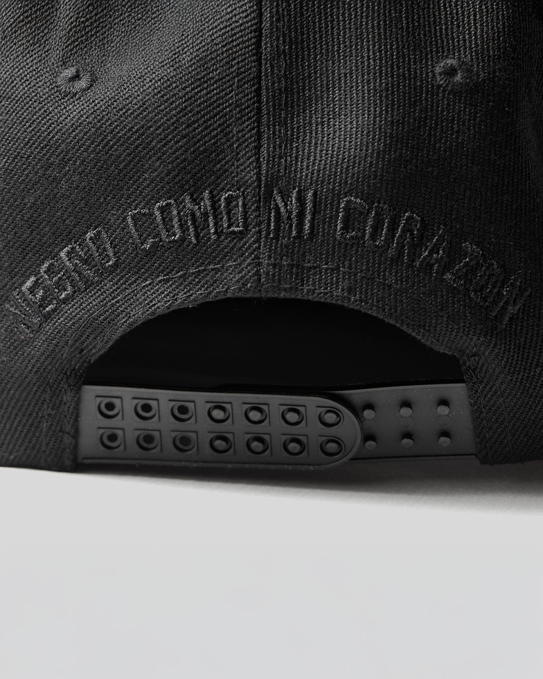 Gorra con visera plana Teotihuacán