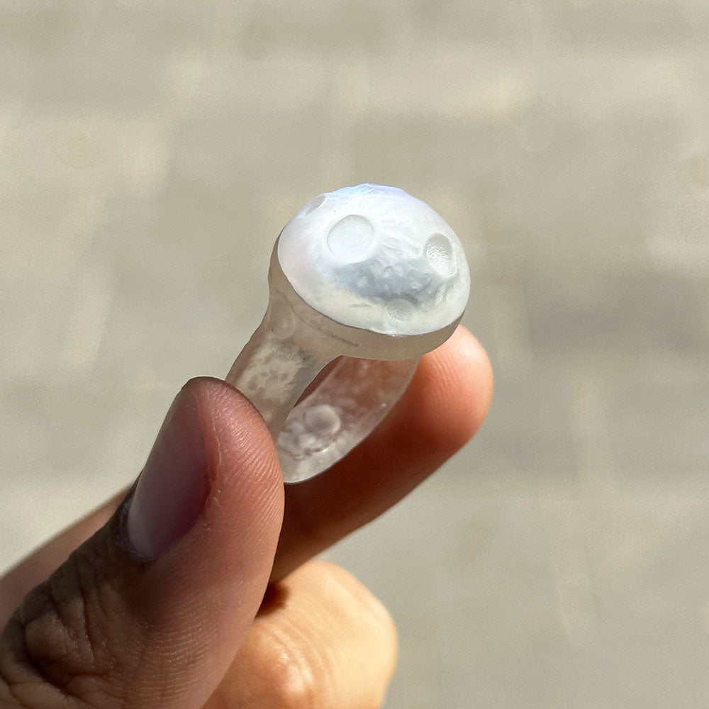 anillo luna tornasol