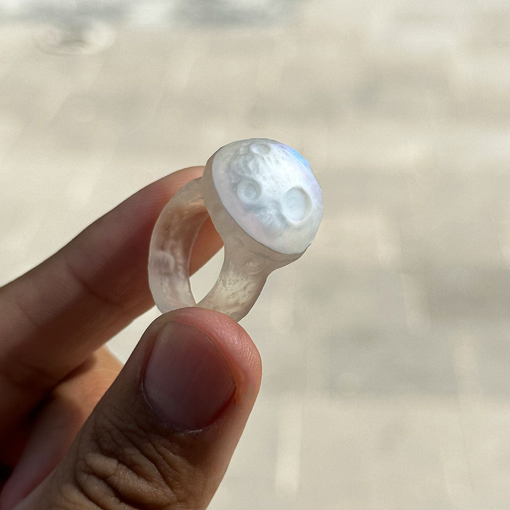 anillo luna tornasol
