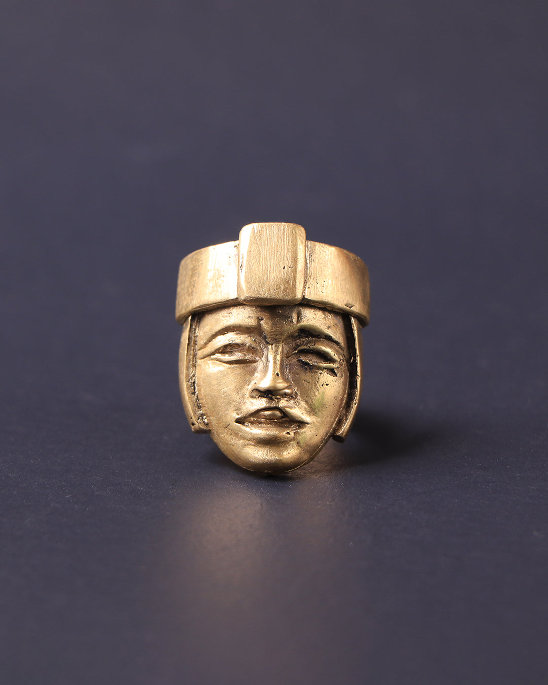 Anillo principe olmeca