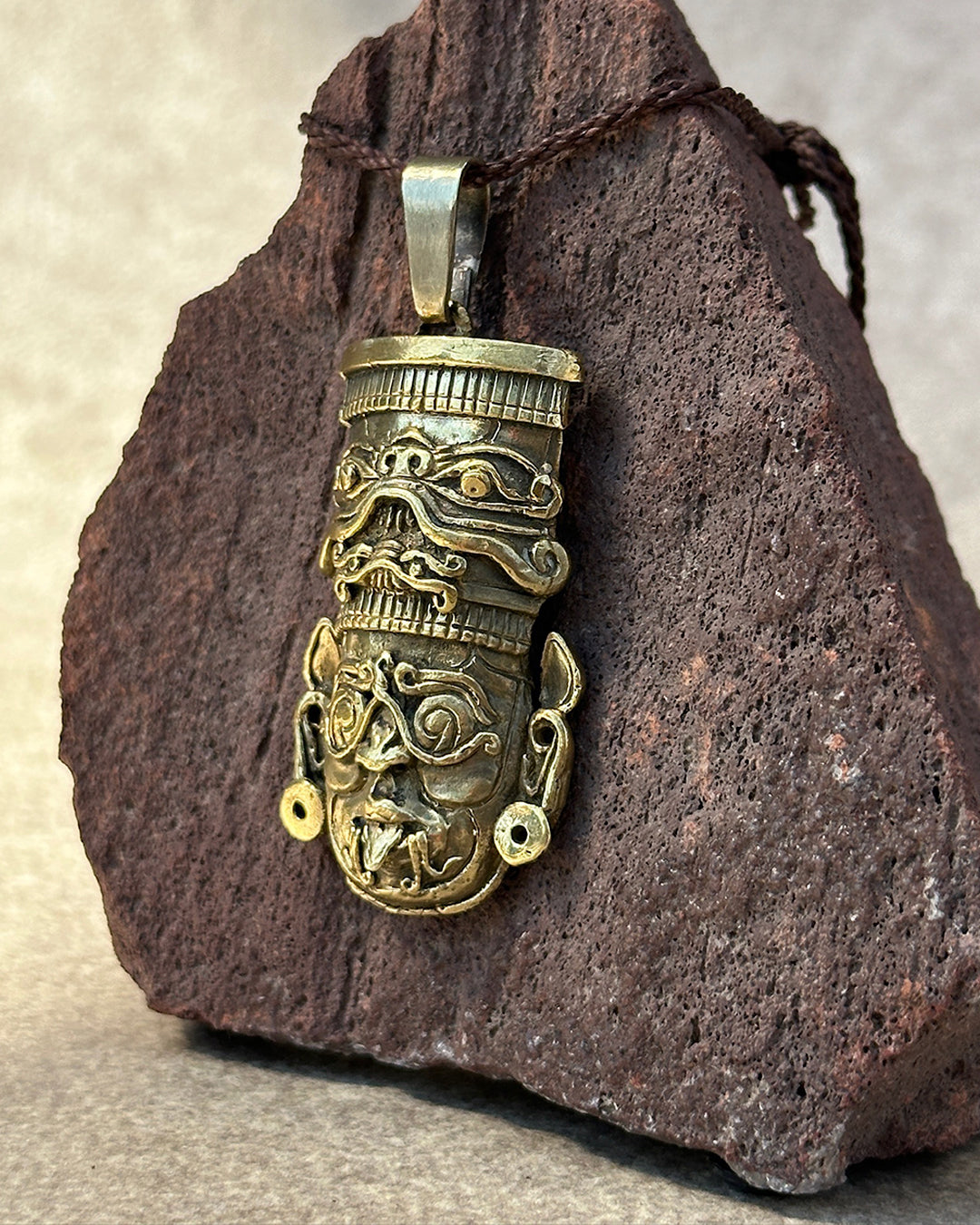 dije incensario maya