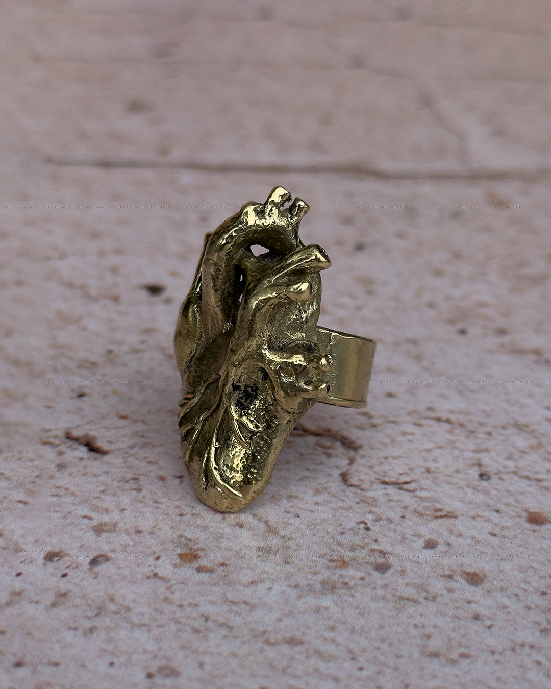 Anillo corazón grande