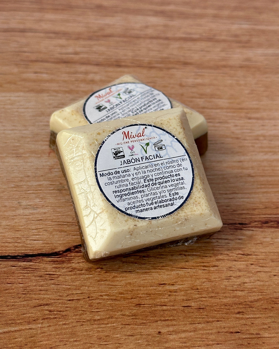 Jabón facial bicolor 50gr