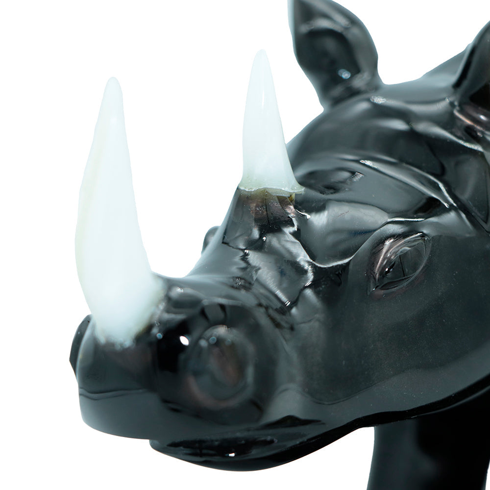 Rinoceronte de obsidiana