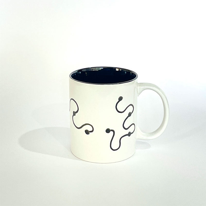 Taza pintada a mano lines and dots