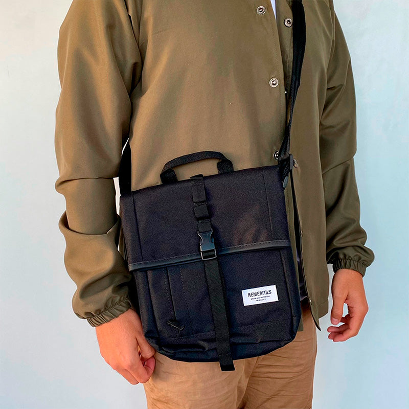mochila raavi