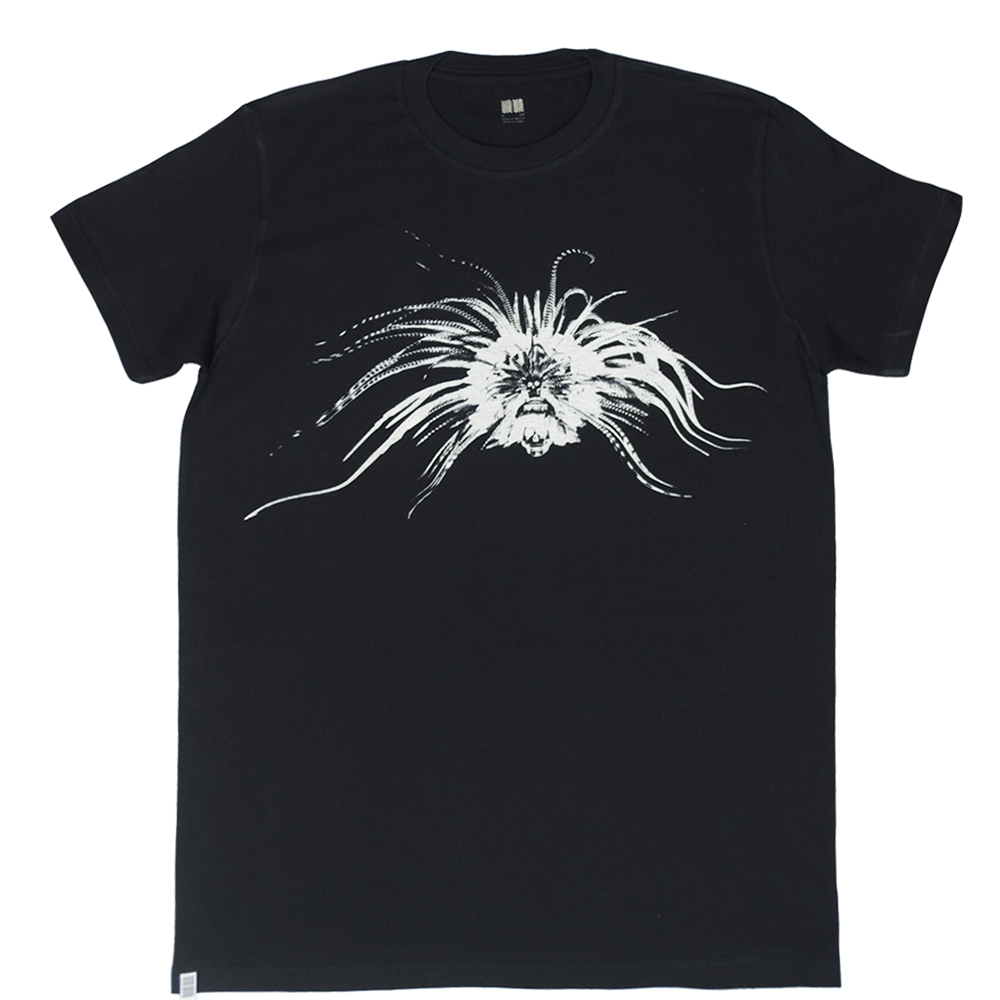 penacho playera negra