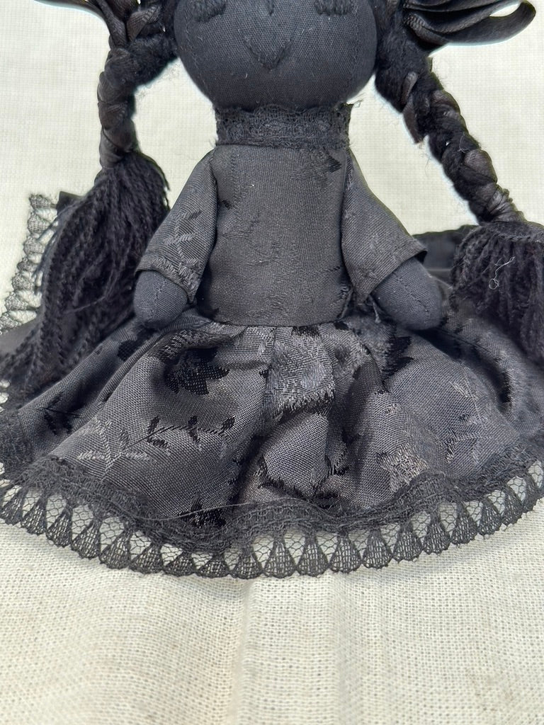 Muñeca Lele total black mini