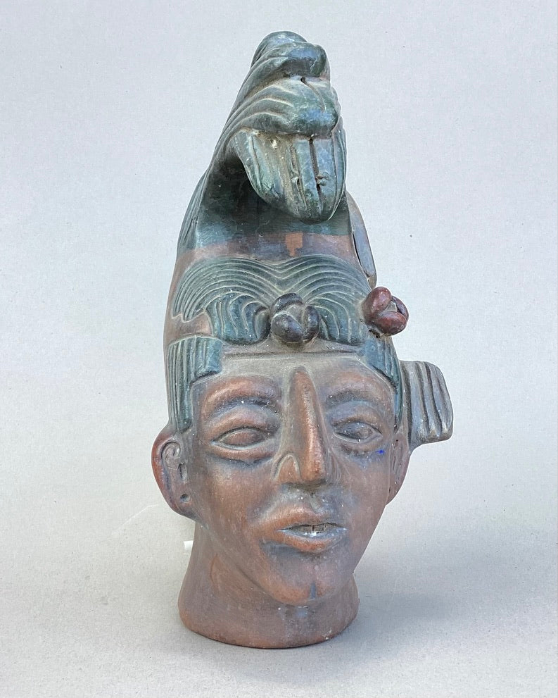 Pakal el grande, barro cocido policromado.
