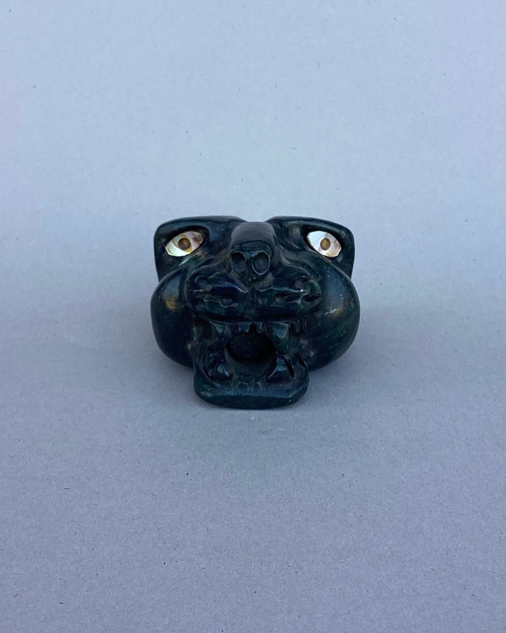 cabeza de jaguar, serpentina
