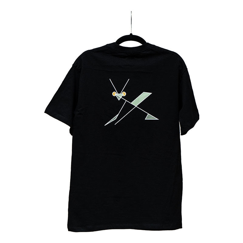 playera mantis grande negro