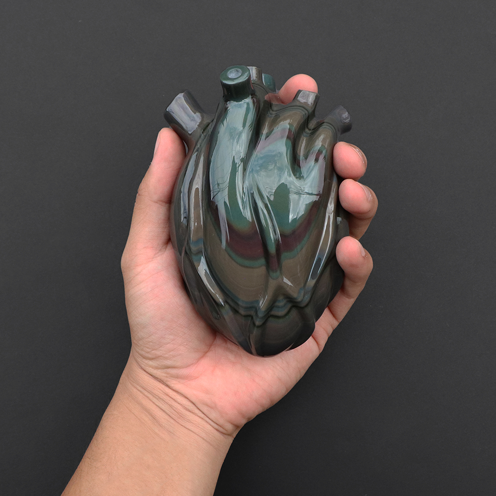 Corazón obsidiana arcoíris