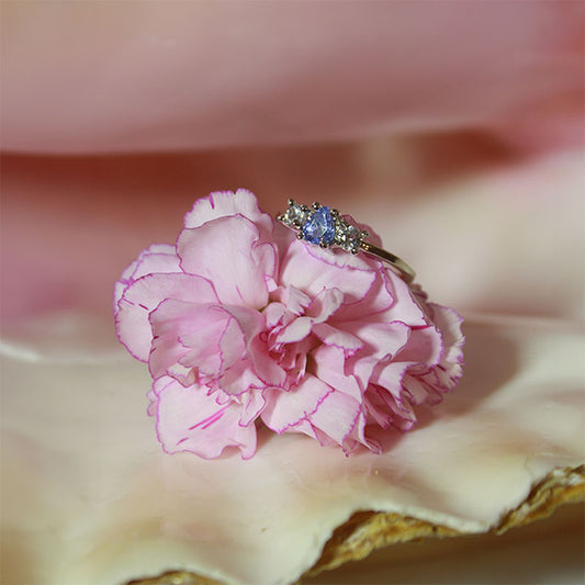 anillo tanzanita dorado