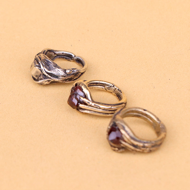 anillo granate bronce