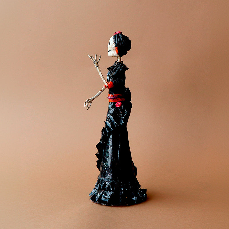 catrina con vestido negro