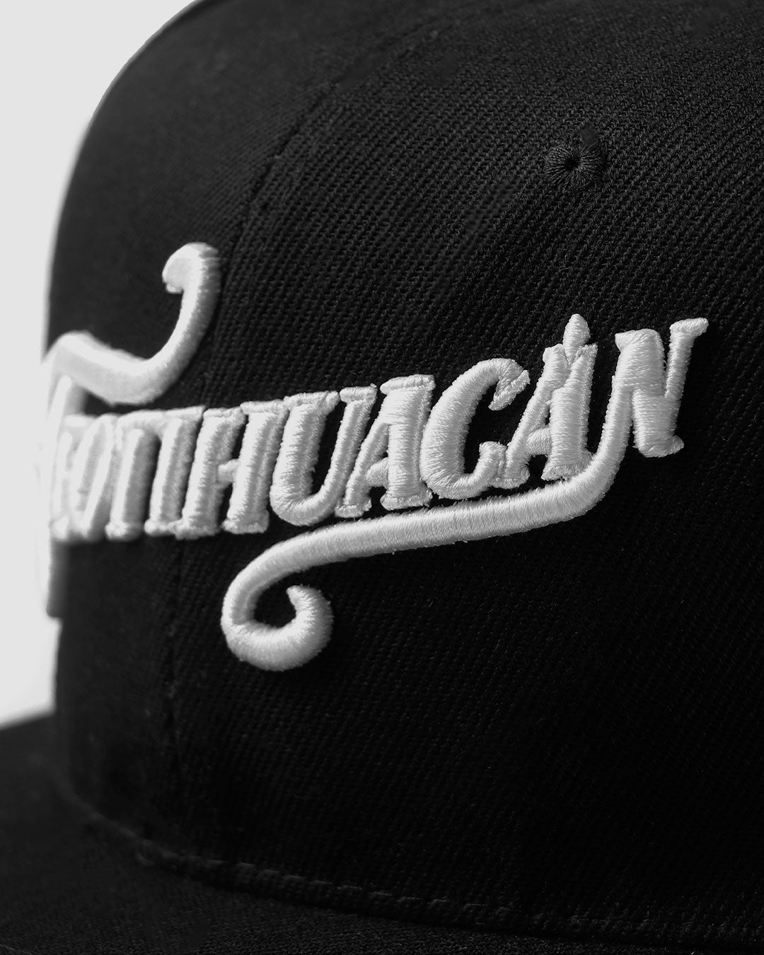 Gorra con visera plana Teotihuacán