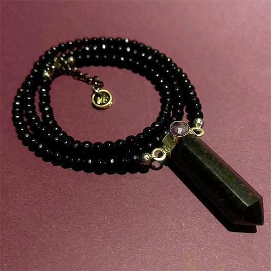collar punta obsidiana dorada con amatista en bisel