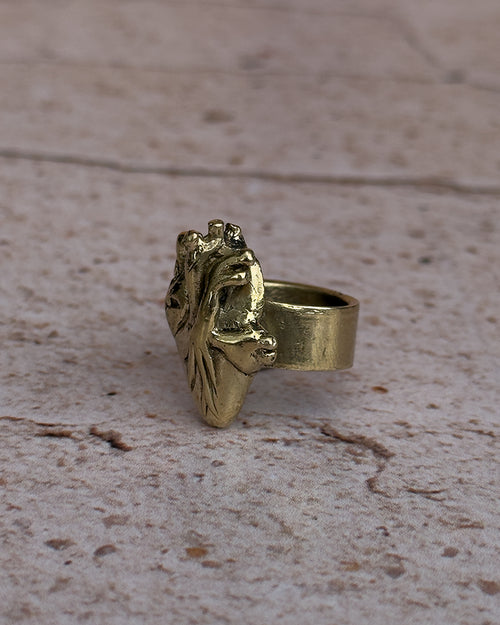 anillo corazón mediano