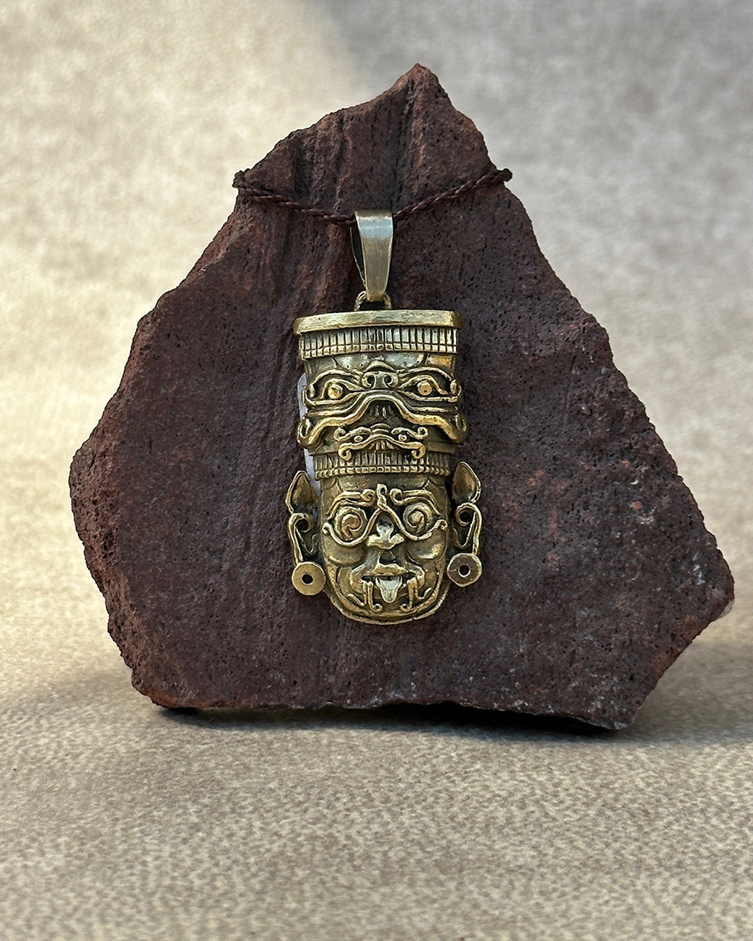 dije incensario maya