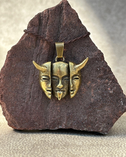 dije máscaras dobles cornuto