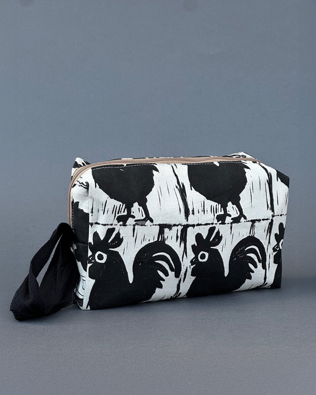 cosmetiquera gallo negro