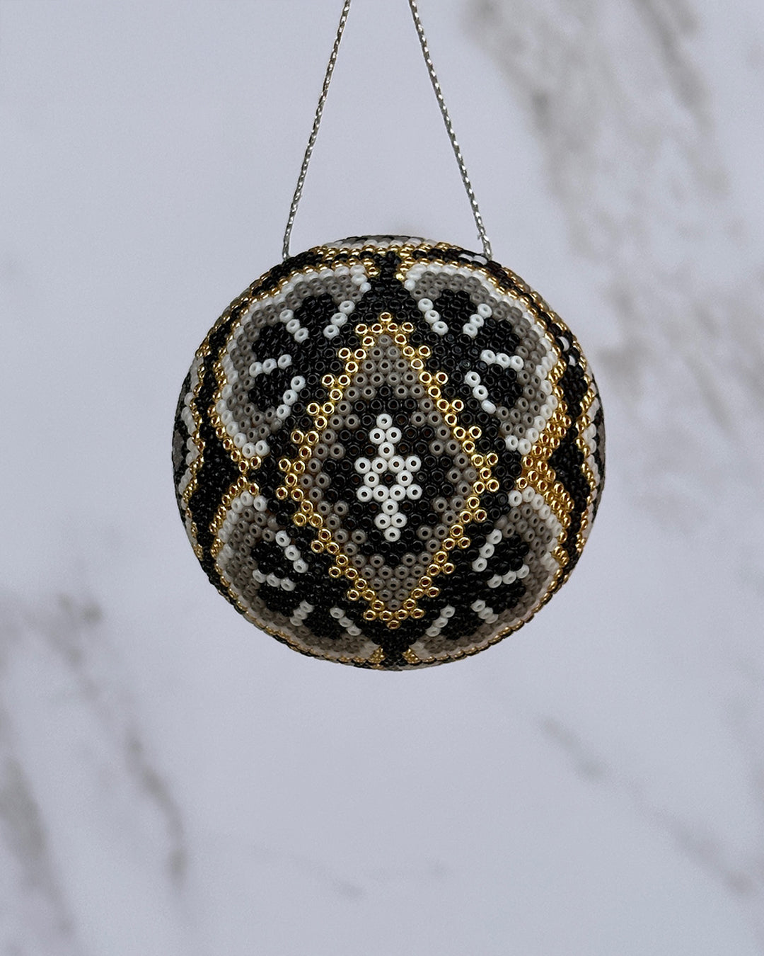 Esfera flor gris/dorado