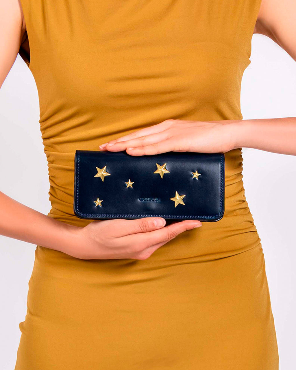 cartera luna, negra