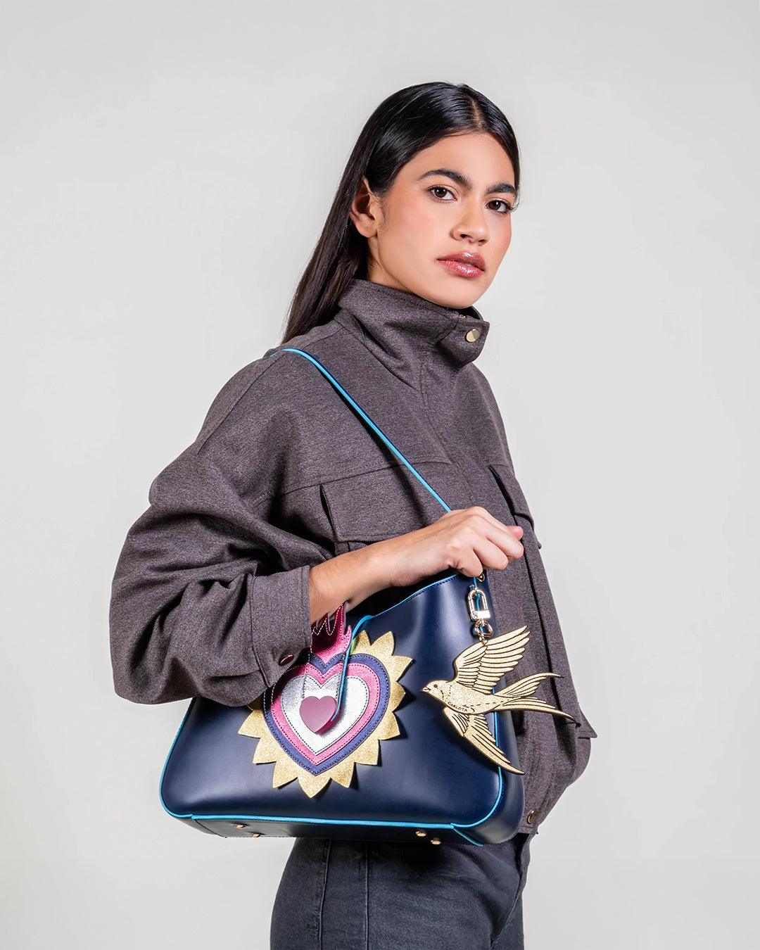 shoulder " El corazón" azul marino