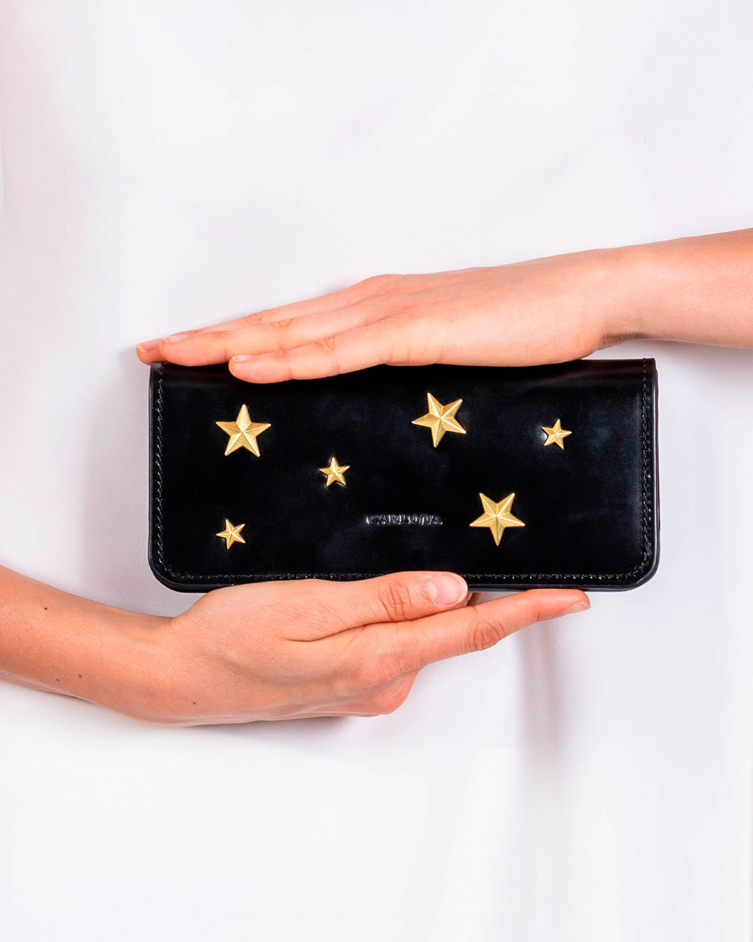 cartera luna, negra