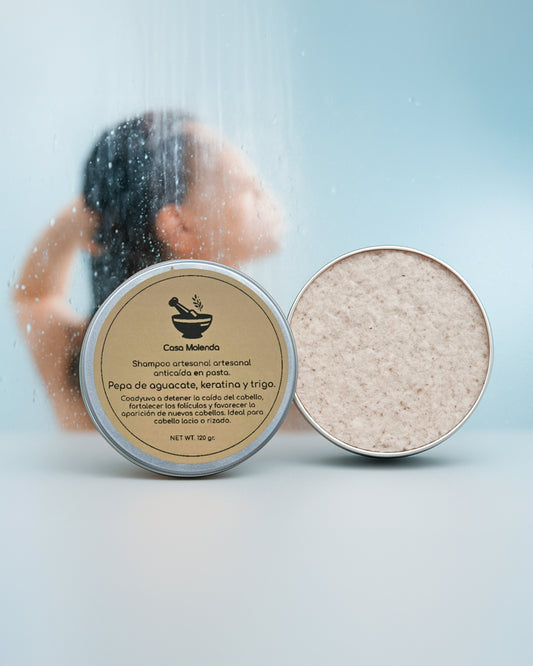 Shampoo anticaída: pepa de aguacate