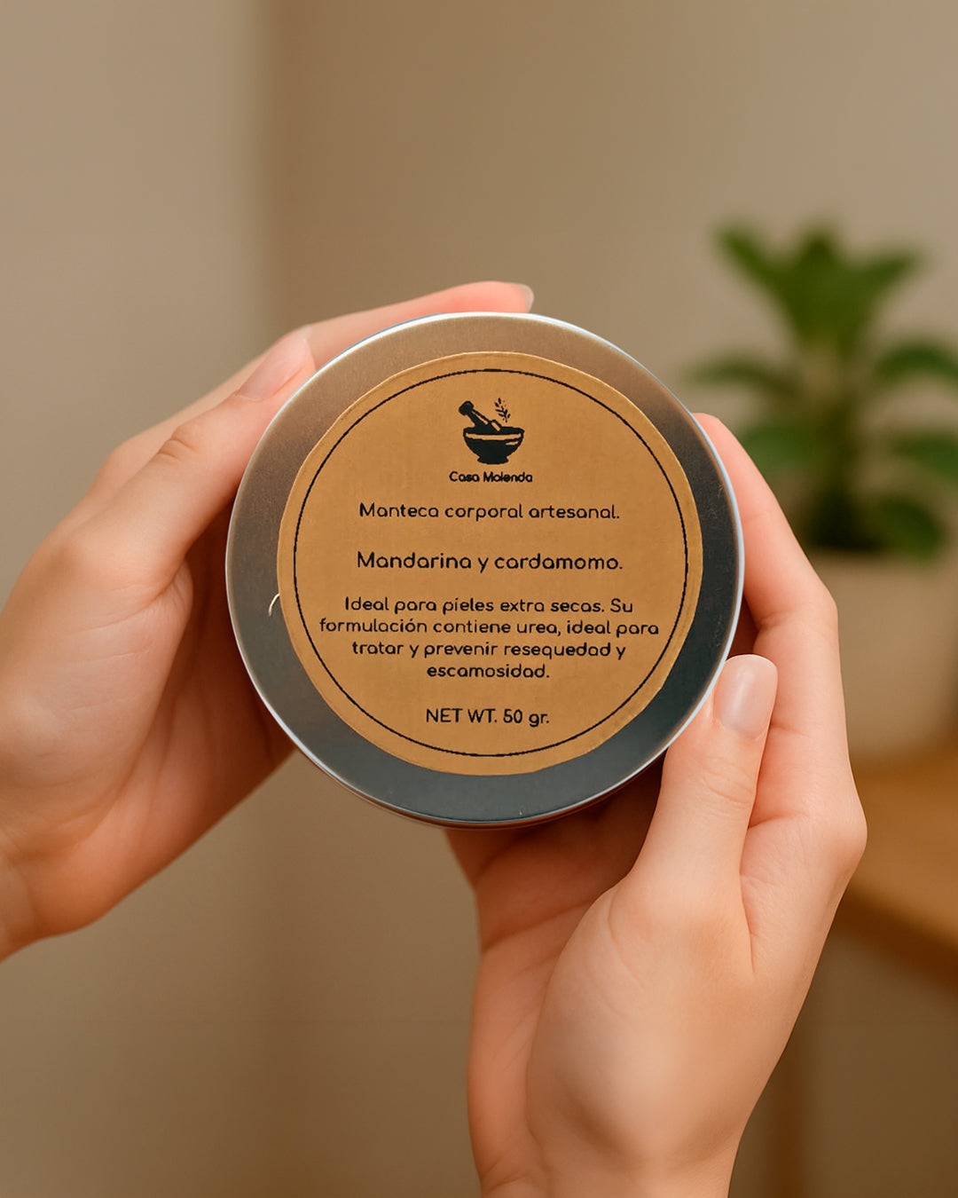 travel size, manteca corporal: mandarina y cardamomo.