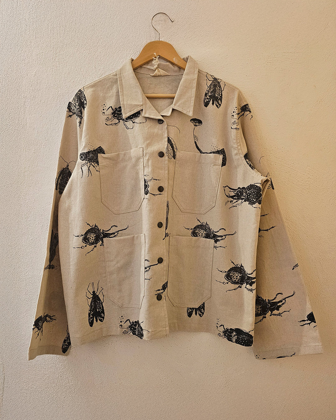 chamarra bichos arena