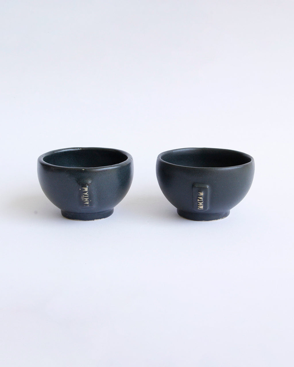 taza campana chica, negro mate