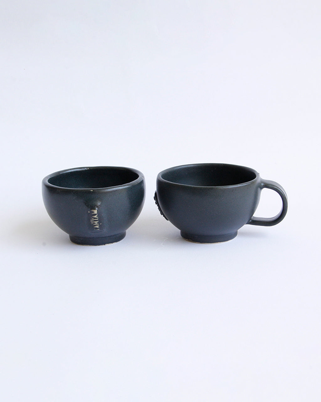 taza campana chica, negro mate