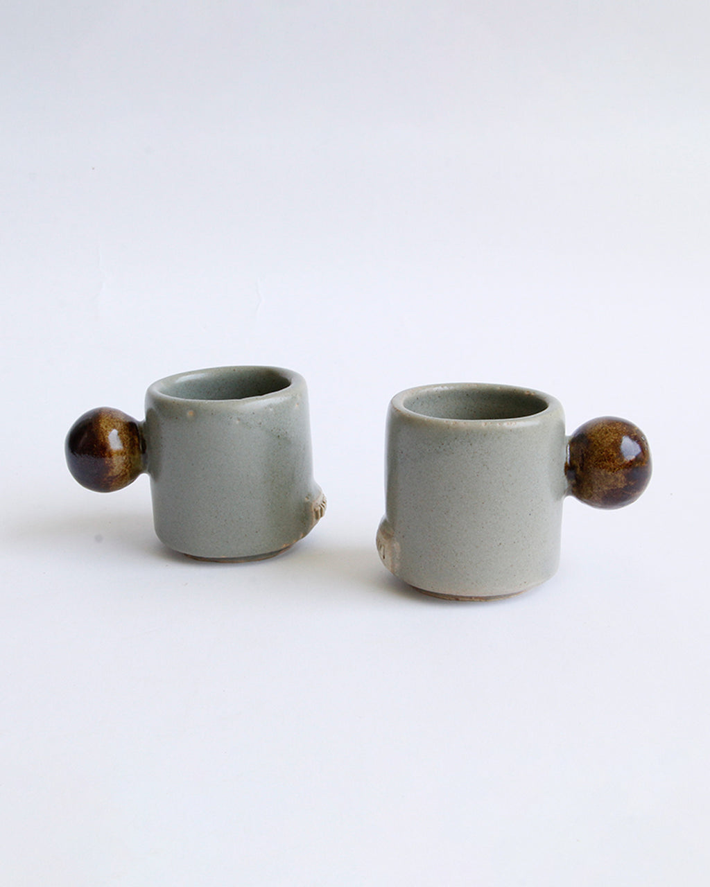 taza cilindro espresso, gris/caramelo